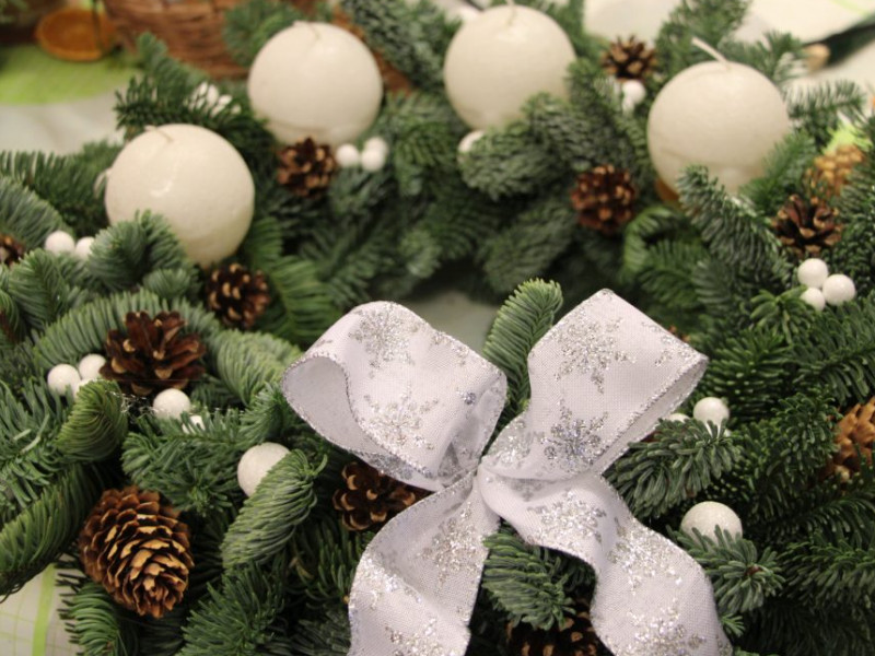 Adventi koszorú a PRaktika műhelyében
