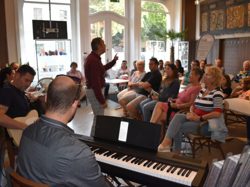 Cirkusz boldog embereknek