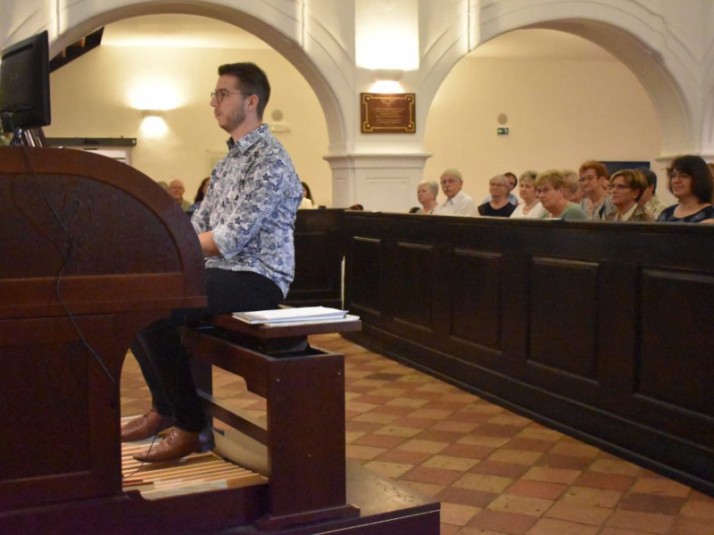 Egy különleges éjszaka a hangszerek királynőjével