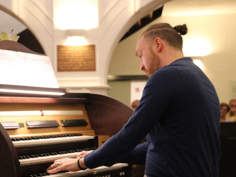 Elischer Balázs koncertje