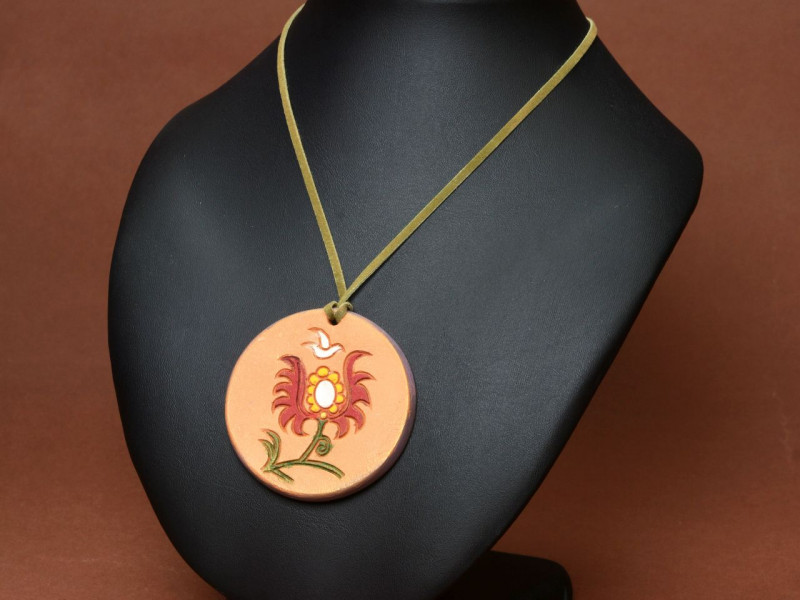 Református motívumos nyakláncok, plakettek